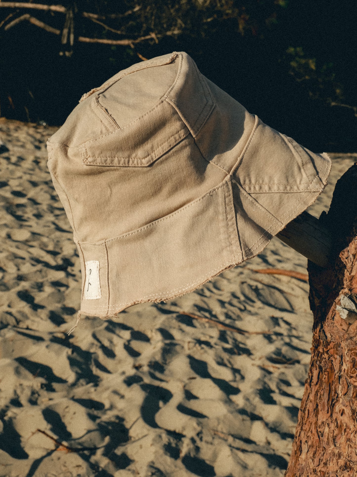 Bob upcyclé « Beige Sable »
